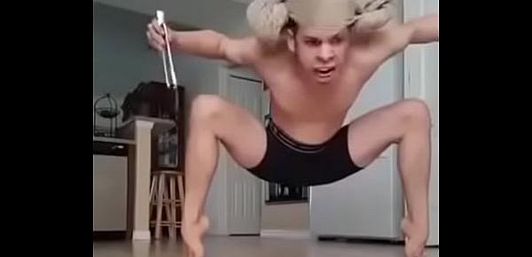Novinho caranguejo botando pra mamar